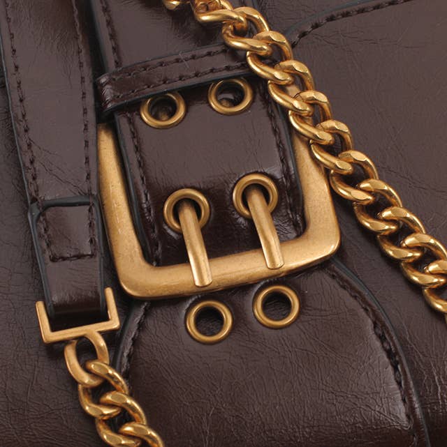 BUCKLE CHAIN SHOULDER BAG
