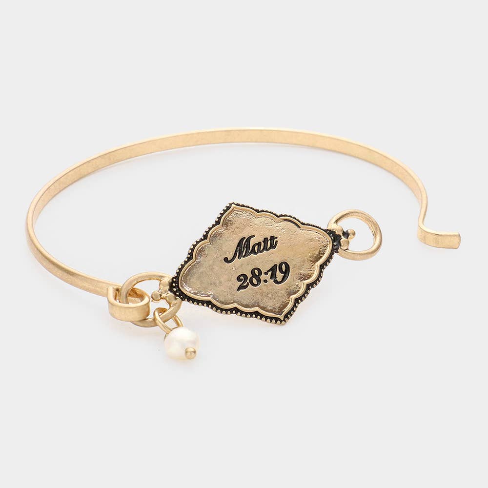 Matt 28:19 Pearl Charm Hook Bracelet