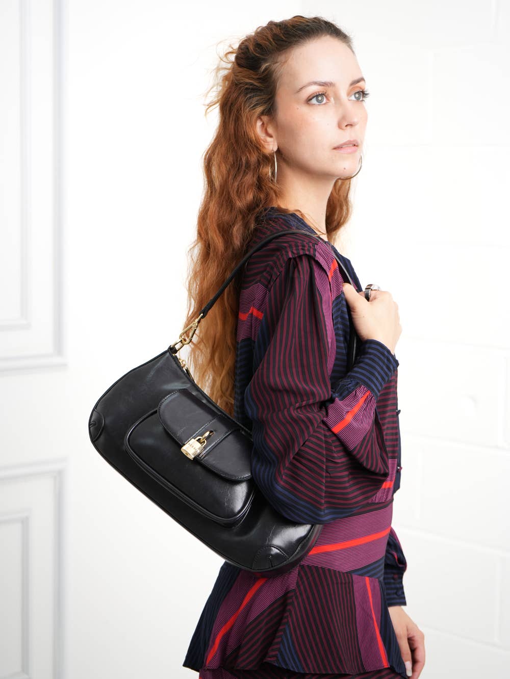 CLASSIC BESSIE BAGUETTE BAG