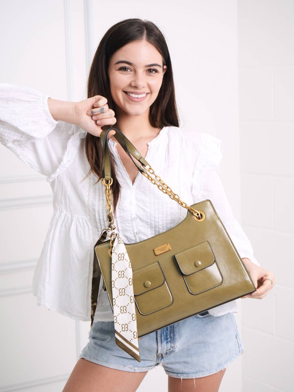 VINTAGE CHAIN SHOULDER BAG WITH SCARF