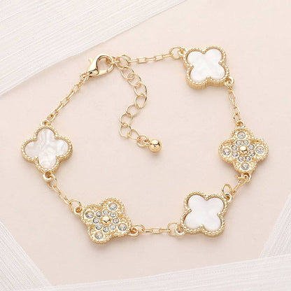 Stone Paved Natural Stone Quatrefoil Link Bracelet